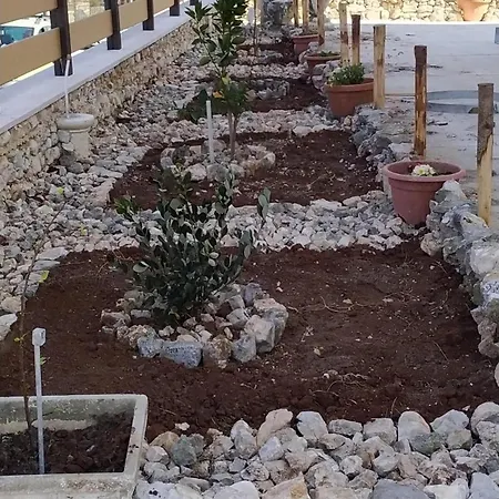 Uria Monolocali Con E Senza Angolo Cottura איסקיטלה