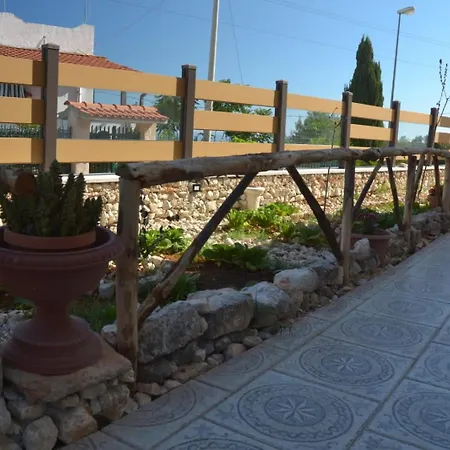Uria Monolocali Con E Senza Angolo Cottura Bed & Breakfast