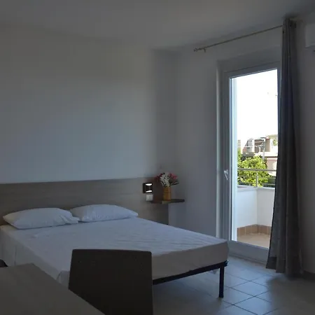 Couette-café Uria Monolocali Con E Senza Angolo Cottura Ischitella